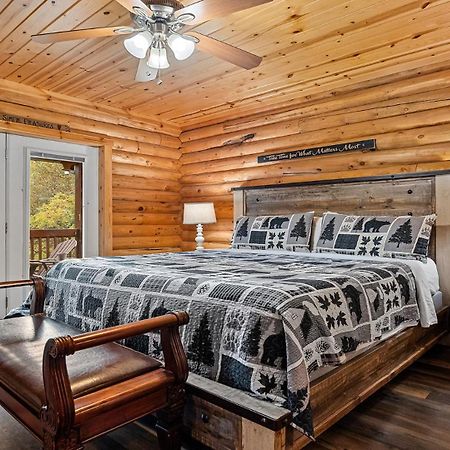 Applewood Manor Villa Пиджен Фордж Екстериор снимка
